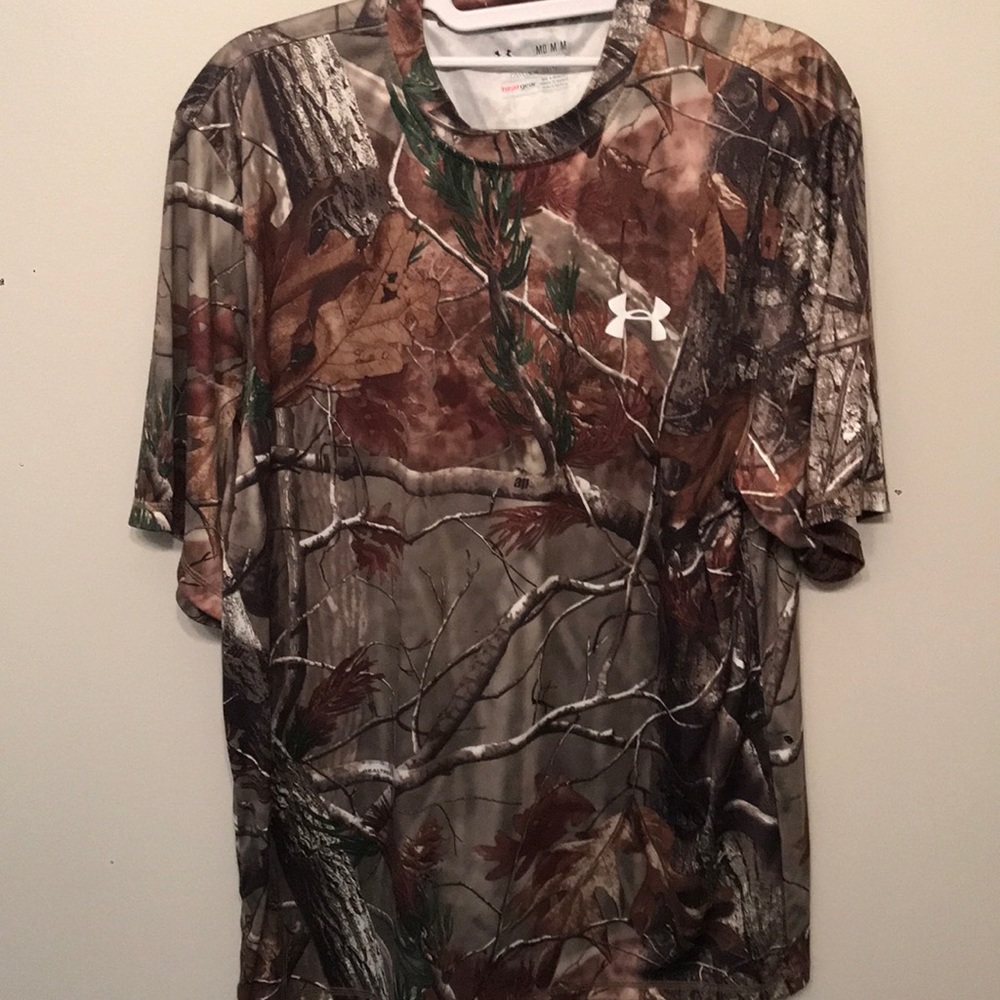 Men’s Camouflage Under Armour shirt
